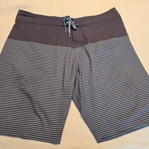 Travis Mathew Mens Board Shorts Swim Suit Blue Gray Striped Size 36
